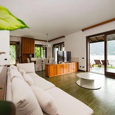 Villa The Beauty On The Lake *